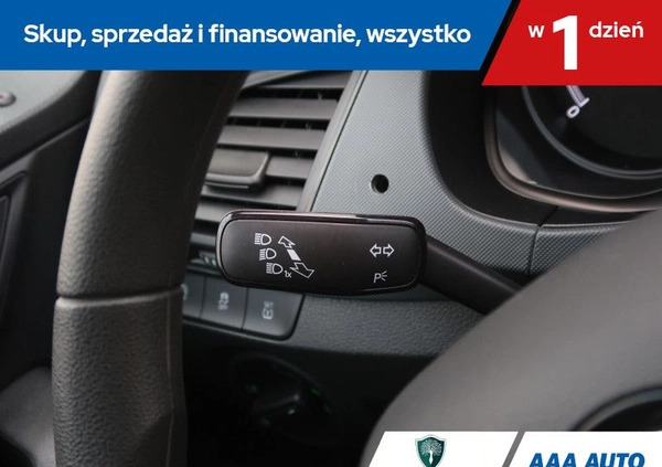 Skoda Fabia cena 40000 przebieg: 75741, rok produkcji 2018 z Nowa Ruda małe 254